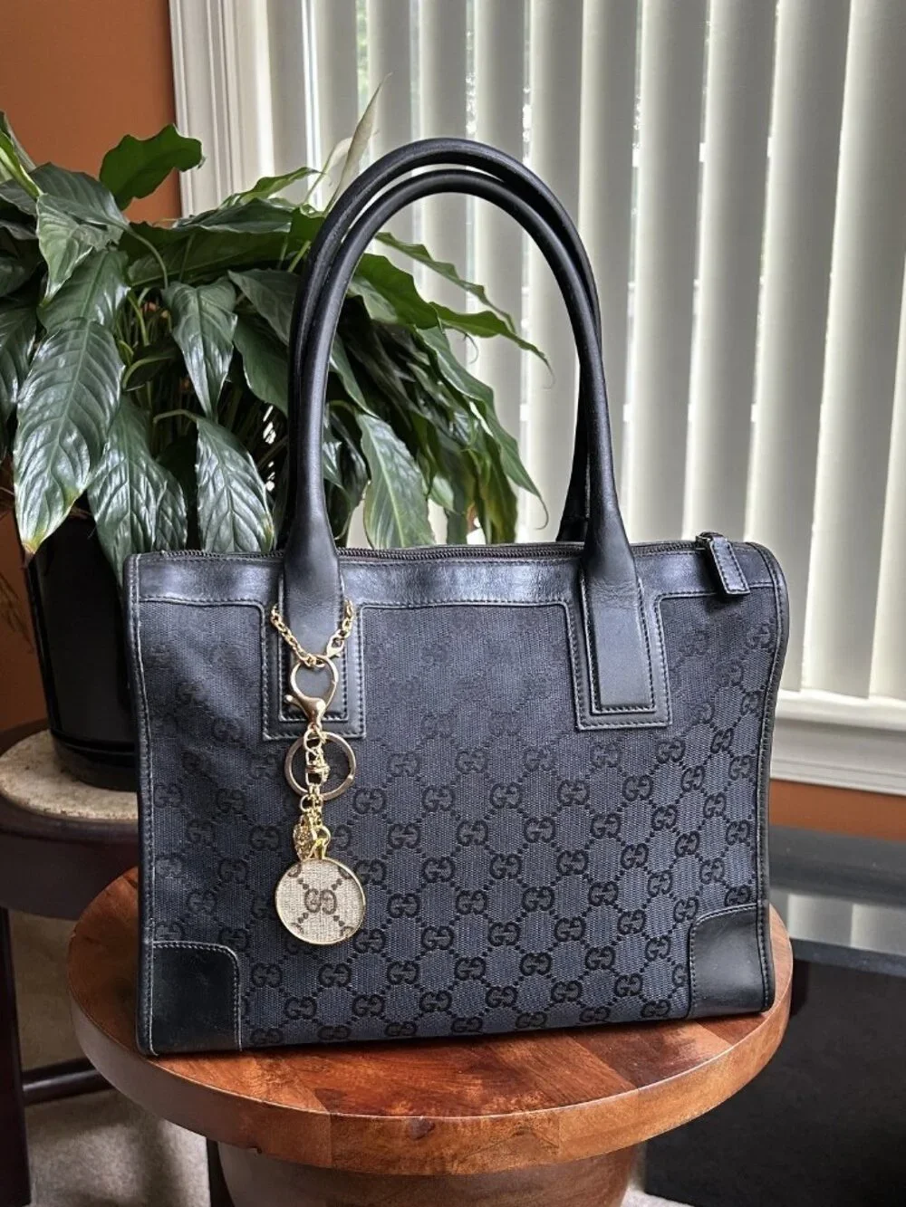 GUCCI GG Supreme Monogram Calfskin Tote, Black